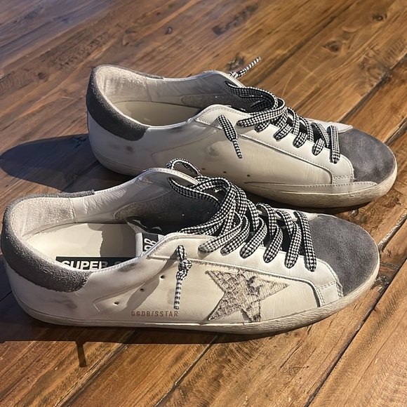 Men’s Golden Goose superstar sneaker - Picture 11 of 11